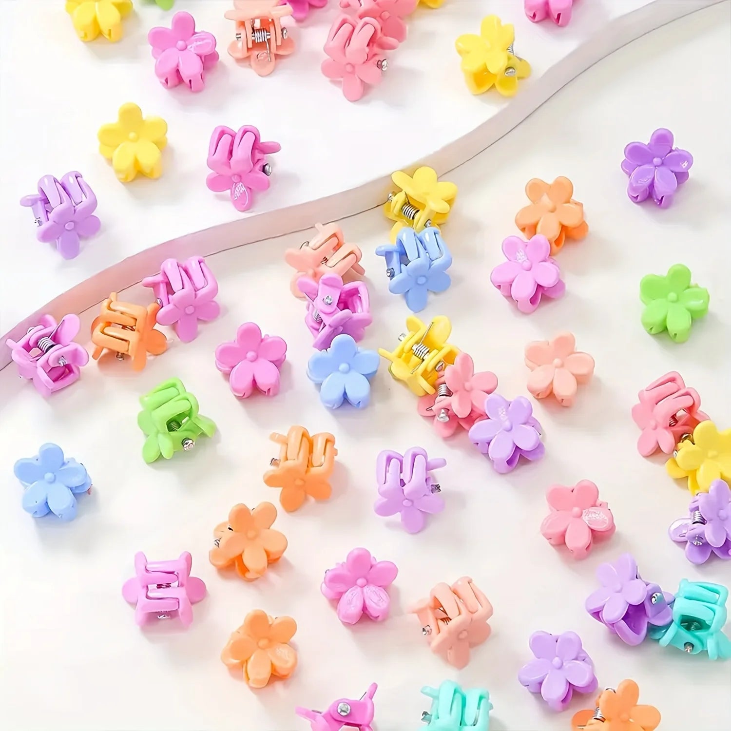 941 sets of colorful and cute outfits for girls | Includes various clips, hair ties, flowers, and double-layered bow headpieces