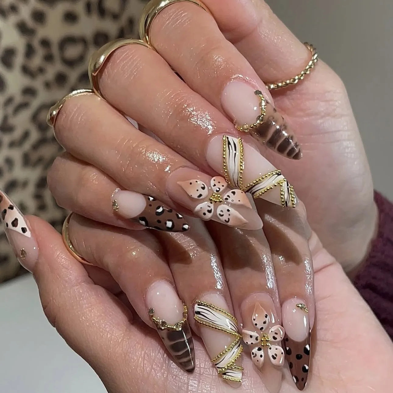 3D fake nails for women girls Gradient brown blue embossed flowers with rhinestones fall winter almond tips press on false nail