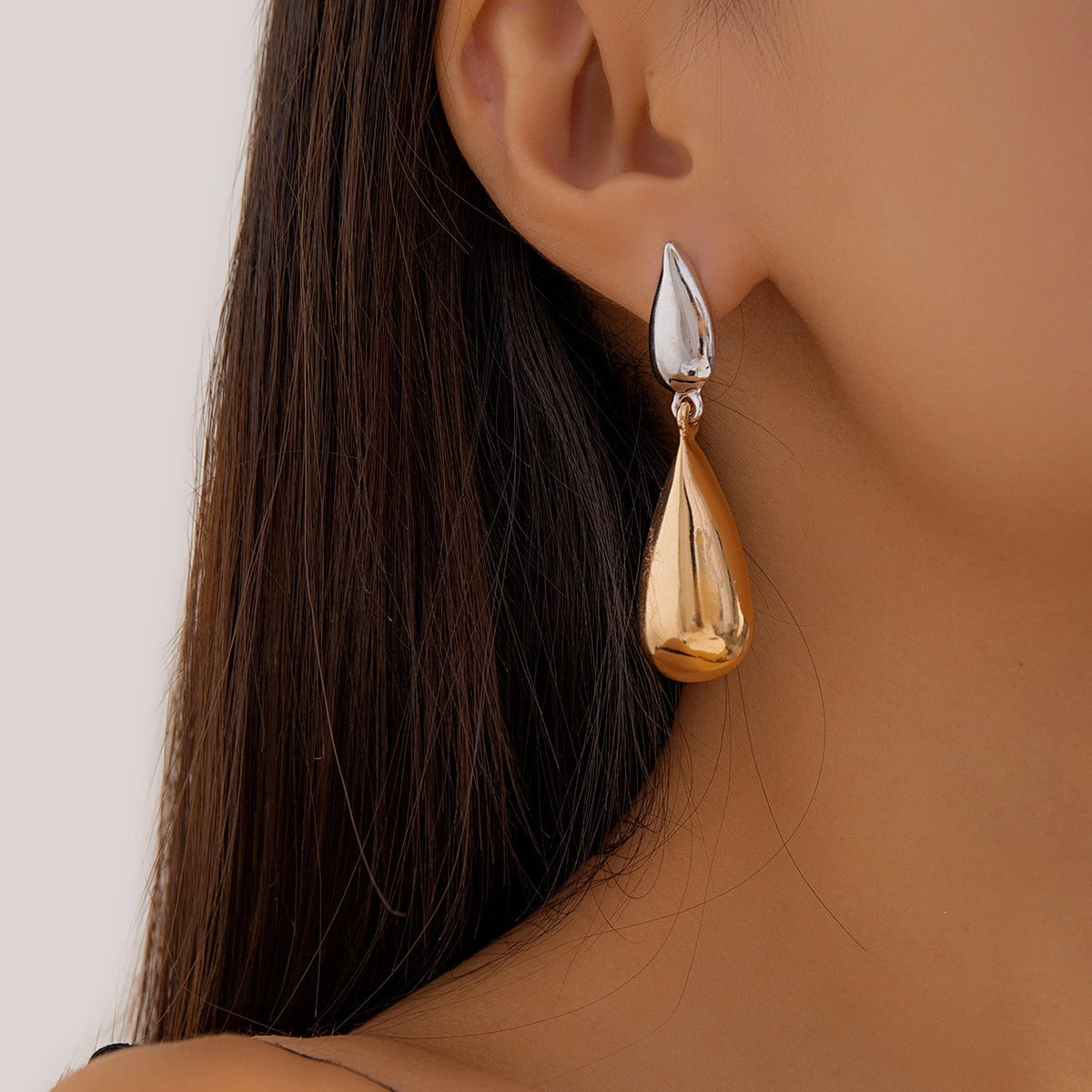 Retro and minimalist without ear holes, ear bone clip with ear rings