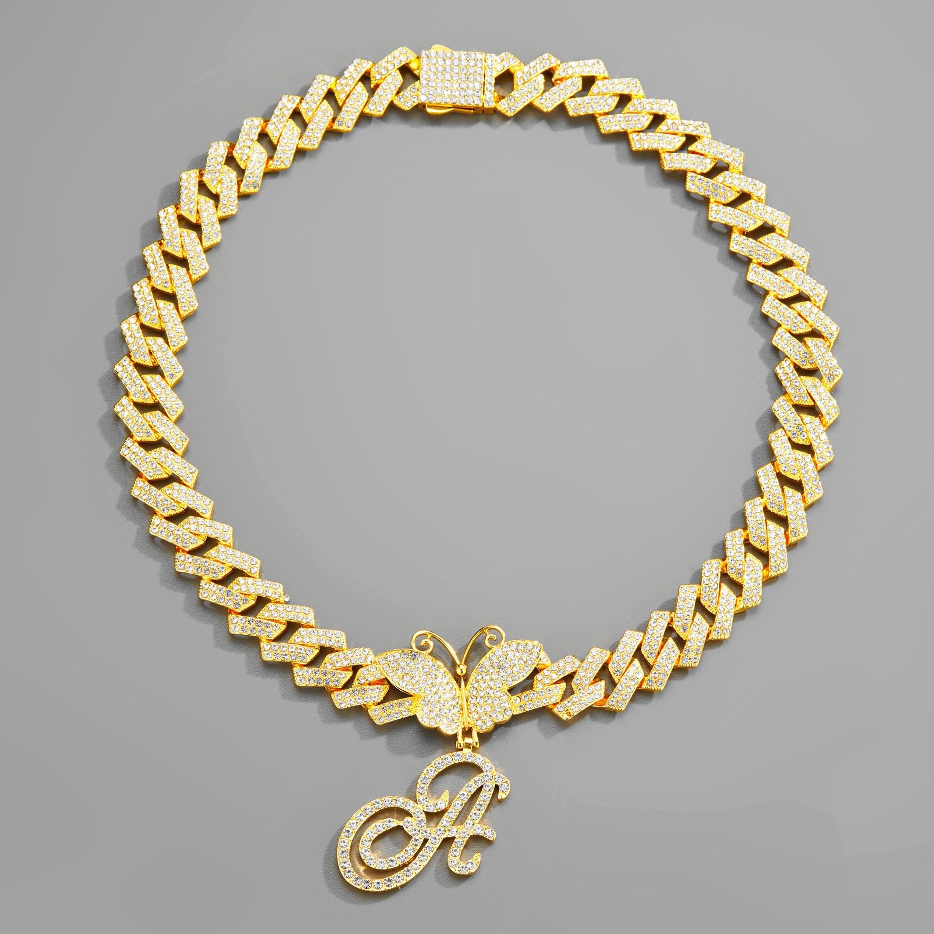 Cadena cubana de 18 pulgadas con colgante de mariposa y letra, cadena cubana con diamantes completos, cadena gruesa exagerada personalizada, joyería de hiphop.