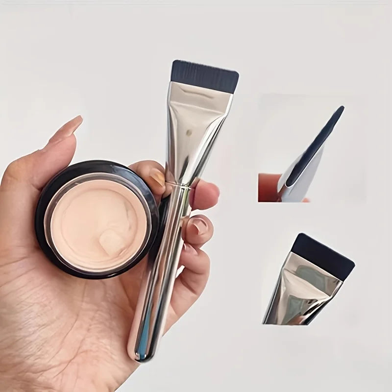 Ultra-Fine, Hypoallergenic Foundation- Contour Brush
