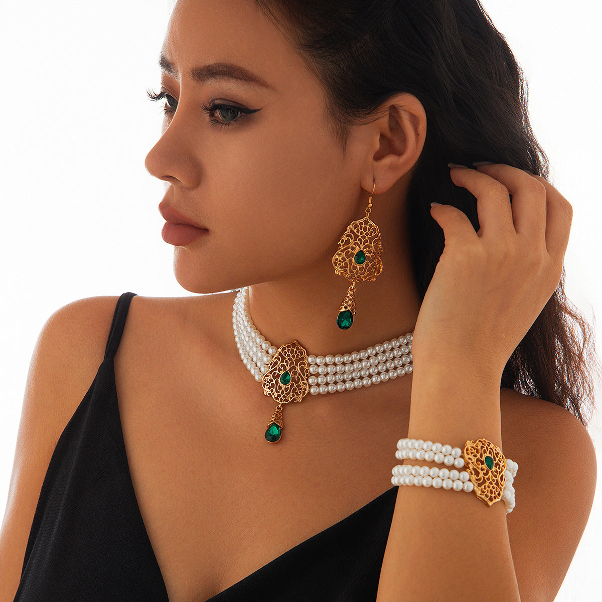 Light luxury square rhinestone necklace choker retro imitation pearl bead set necklace