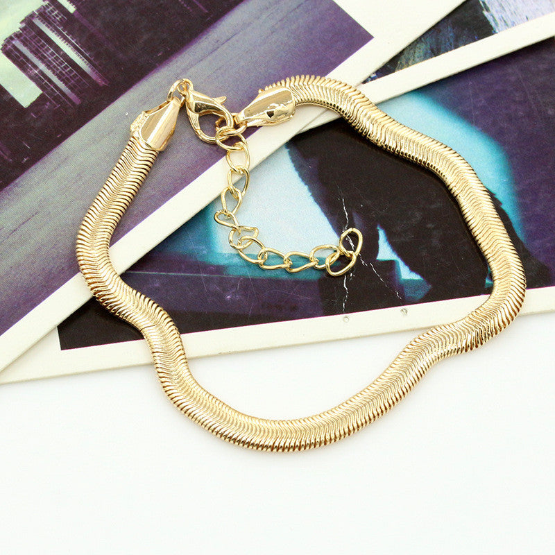 Cutesy gold chain anklet