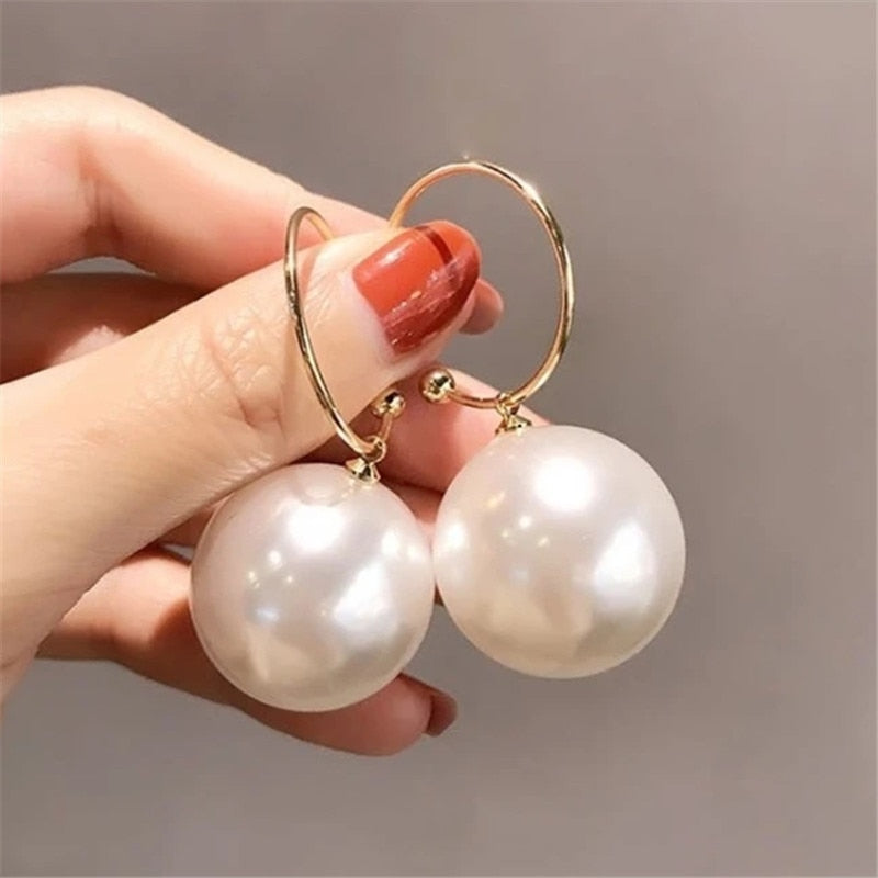 XIALUOKE Korean Fashion Design Large Round Imitation Pearl Earrings For Women Hoop Earring Elegant Daily Jewelry Pendant Gift