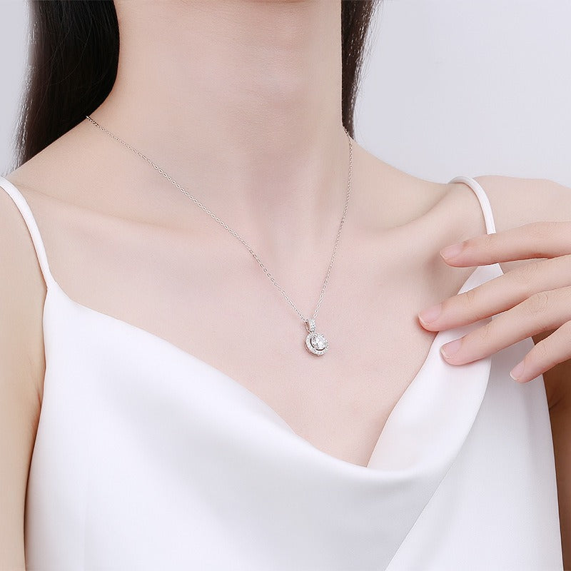 New S925 Round Zircon Necklace Silver Jewelry Mosan Diamond Pendant Clavicle Chain Fashion Simple Jewelry Girl