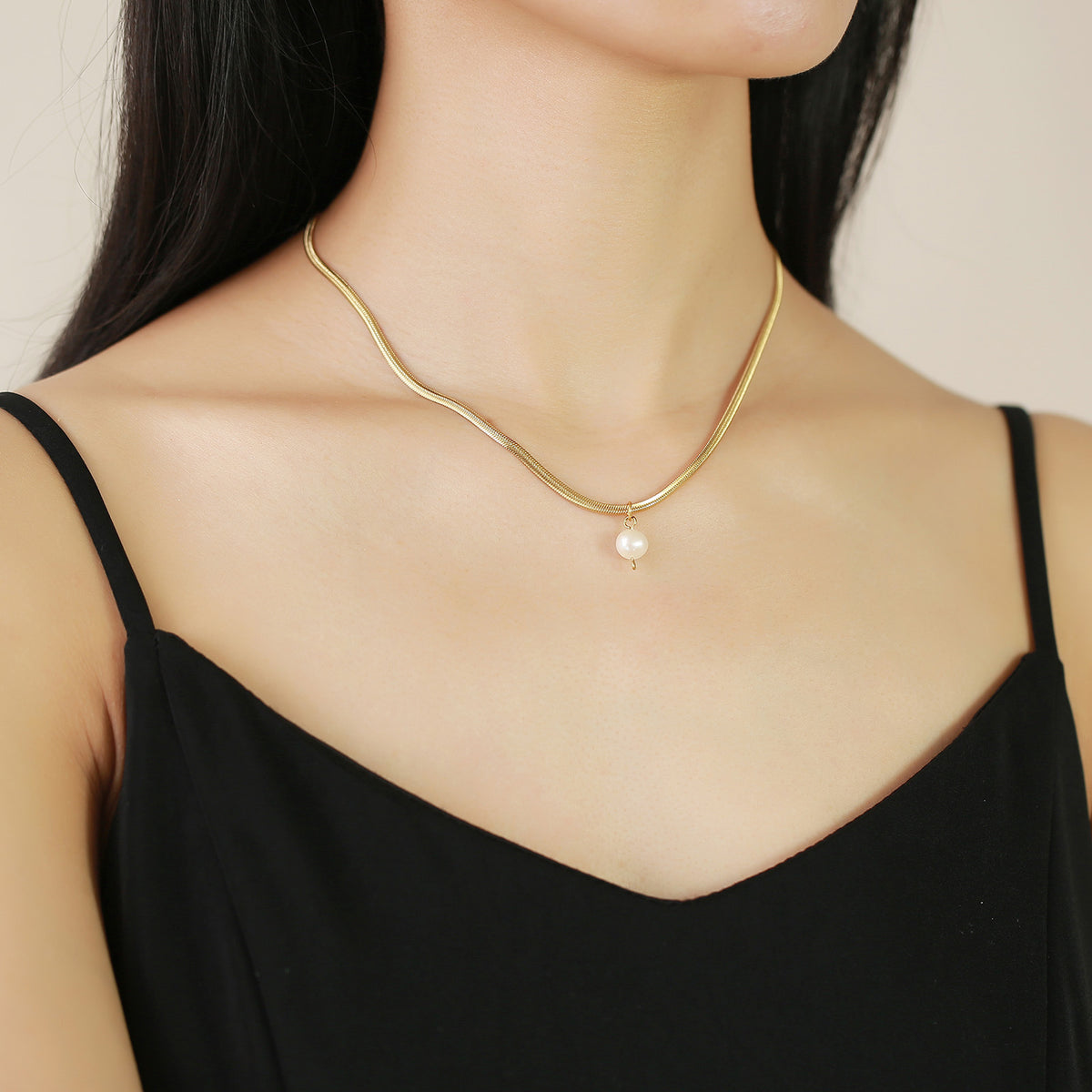 Stainless Steel Flat Snake Chain Single Pearl Pendant Women's Necklace Clavicle Chain Simple Personalized Jewelry