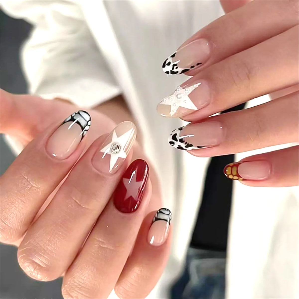 24pcs Star Moon Style Fake Nails White Swan Bowknots Flower Pattern Printed Press On Nails Gradient Black Almond Y2k False Nail