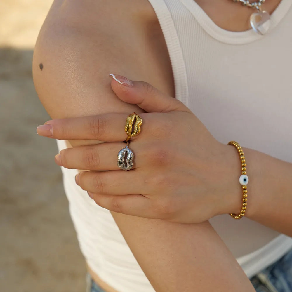 Trendy Stainless Steel Lip Design Finger Rings Gold Color Ring Plated Occident Jewelry Women Gift